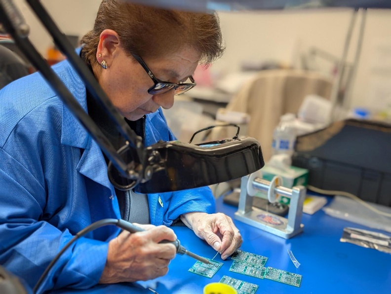 SPS electronic assembly technician on the assembly floor, Carson, CA